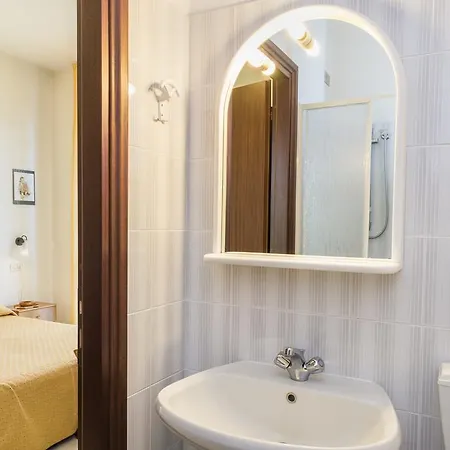 Hotel Cristina 2*