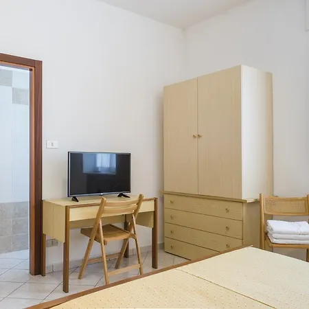 Hotel Cristina 2*