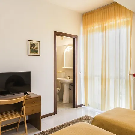 Hotel Cristina 2*