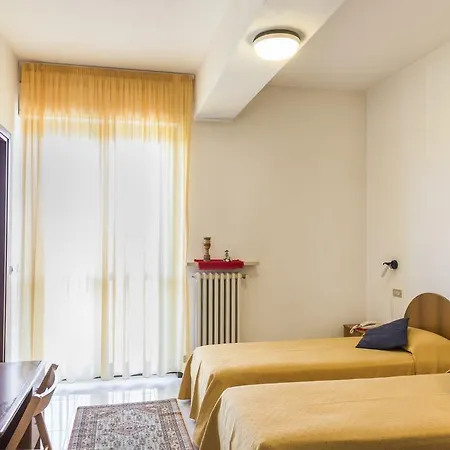 Hotel Cristina 2*